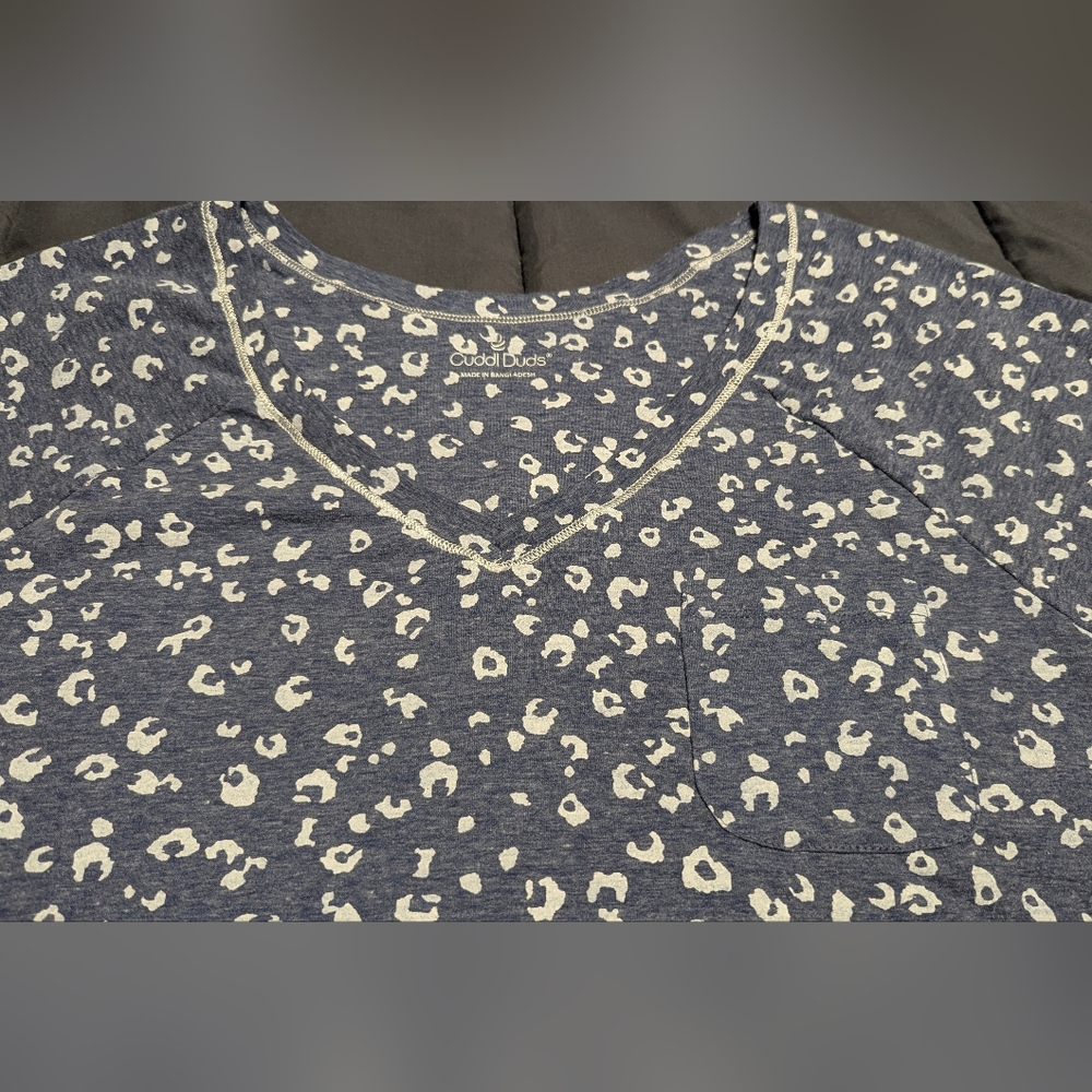CuddlDuds Women's Blue and White Leopard Print Nightgown Size Large - Picture 3 of 10